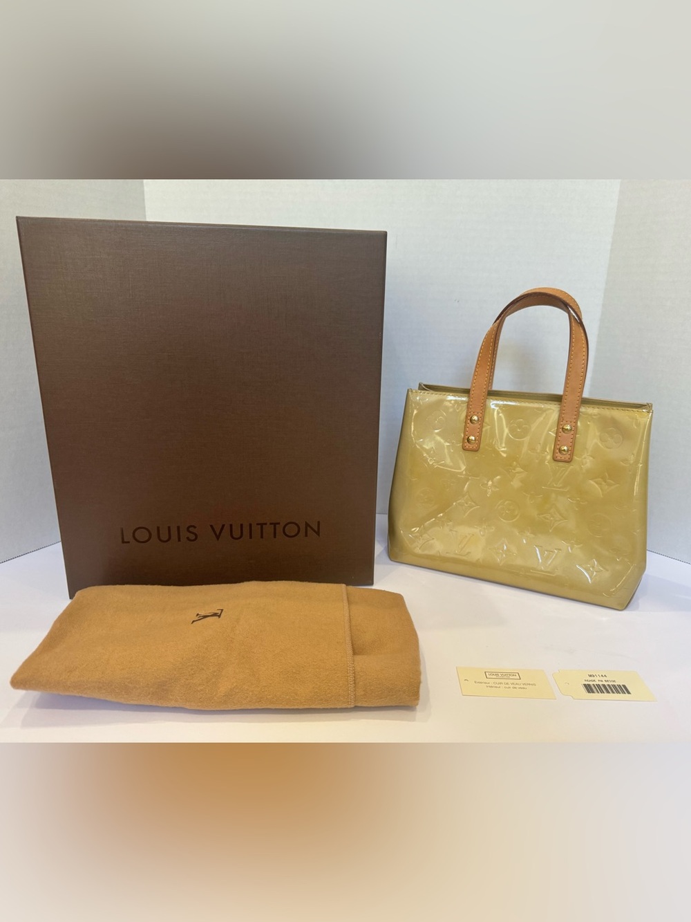 LOUIS VUITTON Reade PM Vernis Patent Leather Handbag + Full Orig Packaging